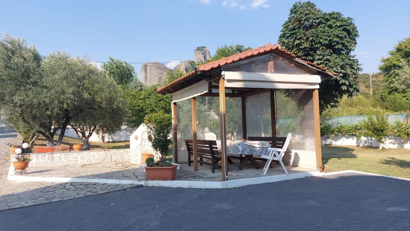 Pomegranate Tree House - Meteora Konuk evi Kalampáka Dış mekan fotoğraf