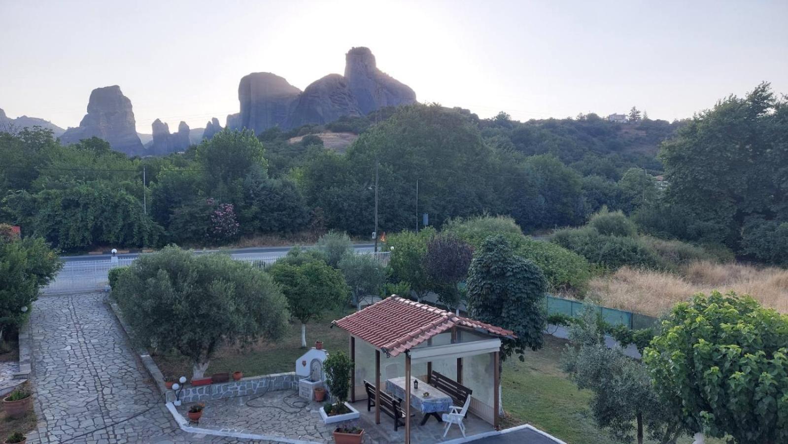 Pomegranate Tree House - Meteora Konuk evi Kalampáka Dış mekan fotoğraf