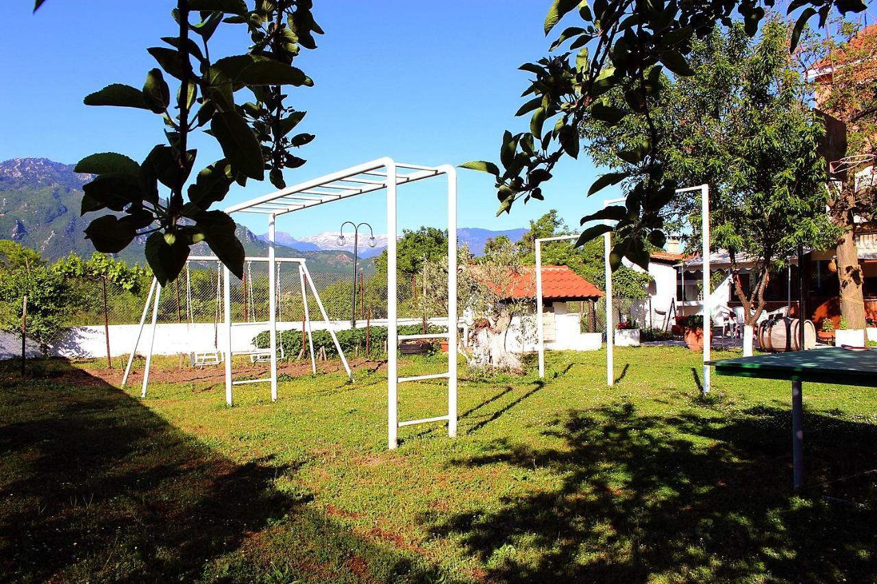 Pomegranate Tree House - Meteora Konuk evi Kalampáka Dış mekan fotoğraf